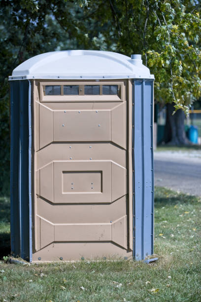 Best Porta potty cleaning services  in Selah, WA